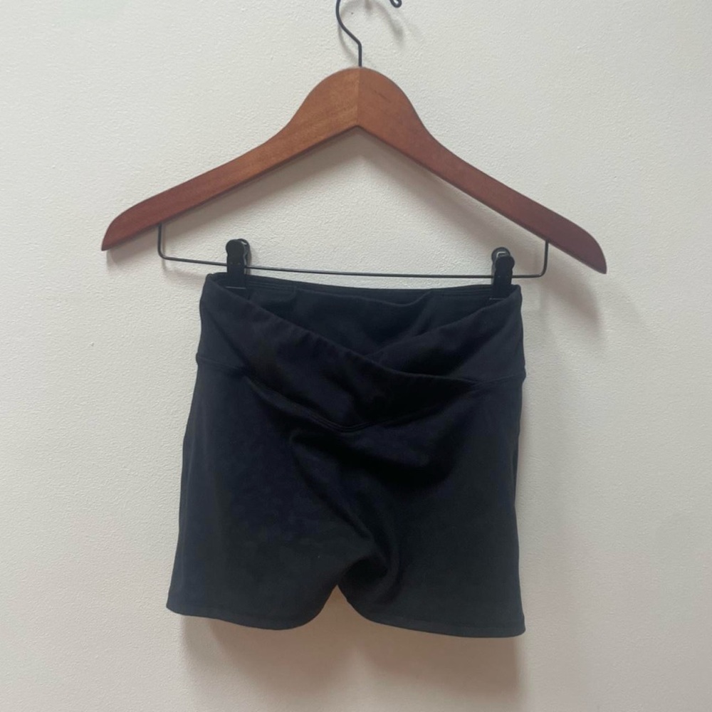 Camo crossover gym shorts